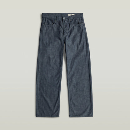 Los jeans Type 96 tienen un tiro medio y pernera recta y suelta. Inspirado en los años 90, es holgado en la cadera y los muslos, actualizado con un toque contemporáneo. Un complemento perfecto para el armario moderno. Construcción con cinco bolsillos,Cierre de cremallera y botón,Costuras de refuerzo en los puntos de tensión,Trabillas para cinturón,Etiqueta de G-Star Originals en la parte trasera 100 % algodón,Tela rígida,Denim de 12 onzas de peso,Sarga cruzada 3x1 Rinsed