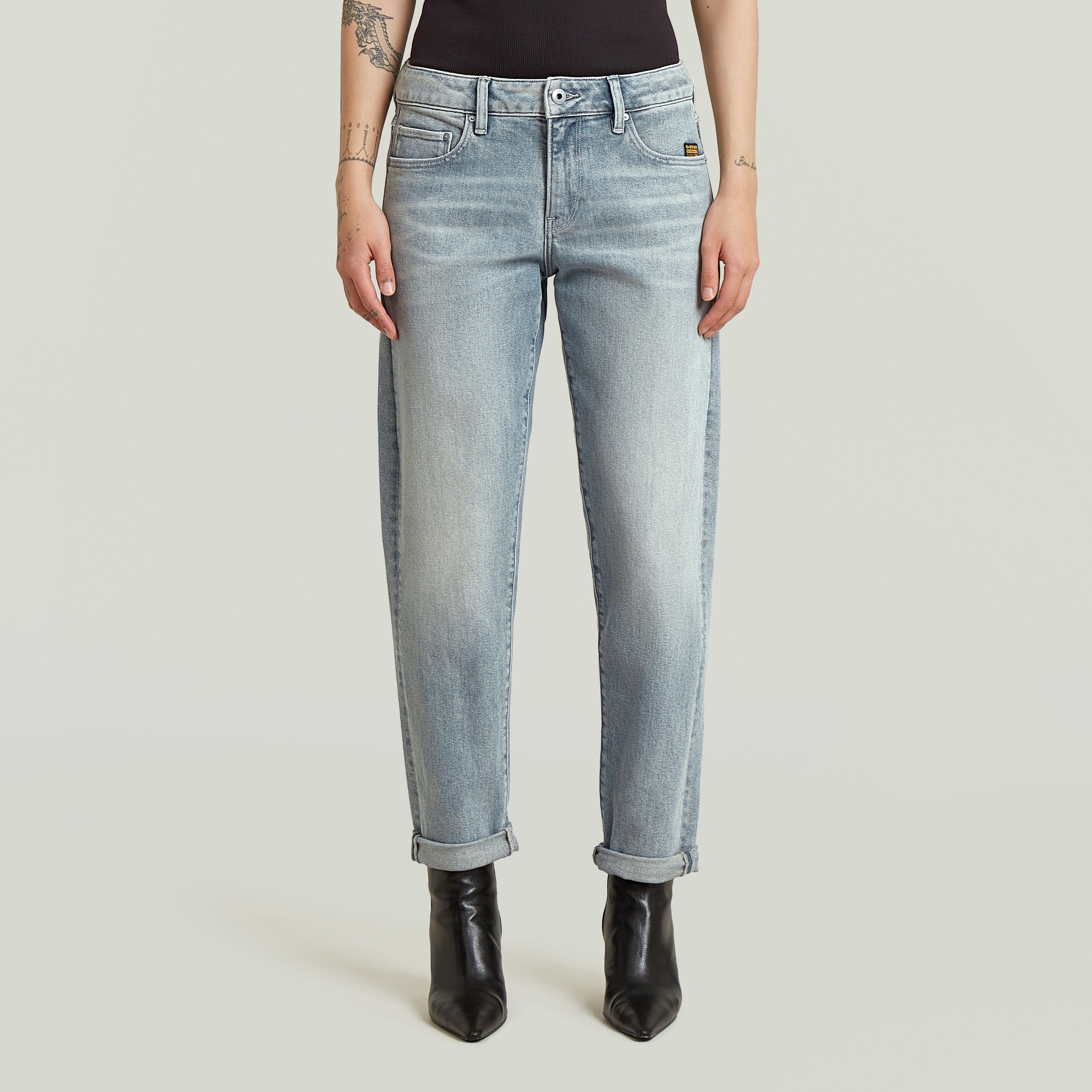 Jeans Kate Boyfriend, boyfriend jeans for women, con corte relajado y dobladillo plegado.