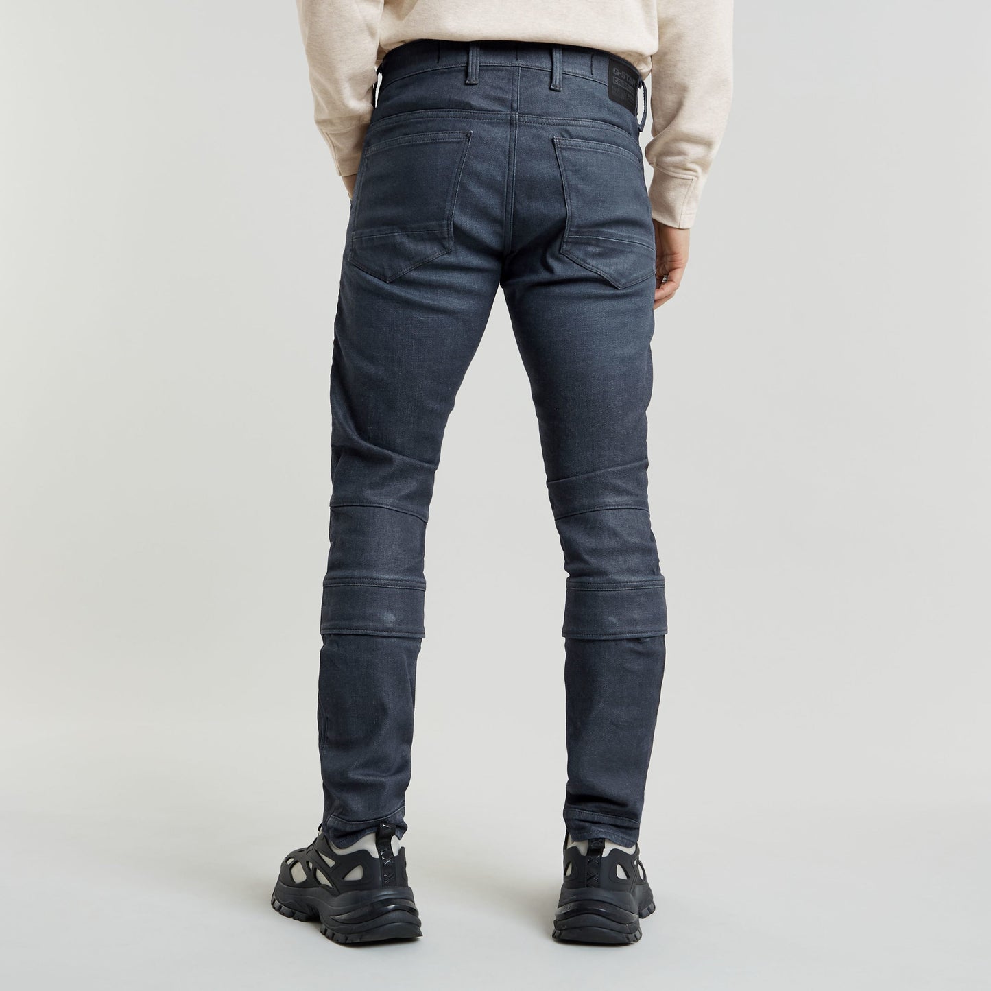 Jeans Airblaze 3D Skinny, un modelo de 3D skinny jeans for men con corte ajustado y detalles de diseño.