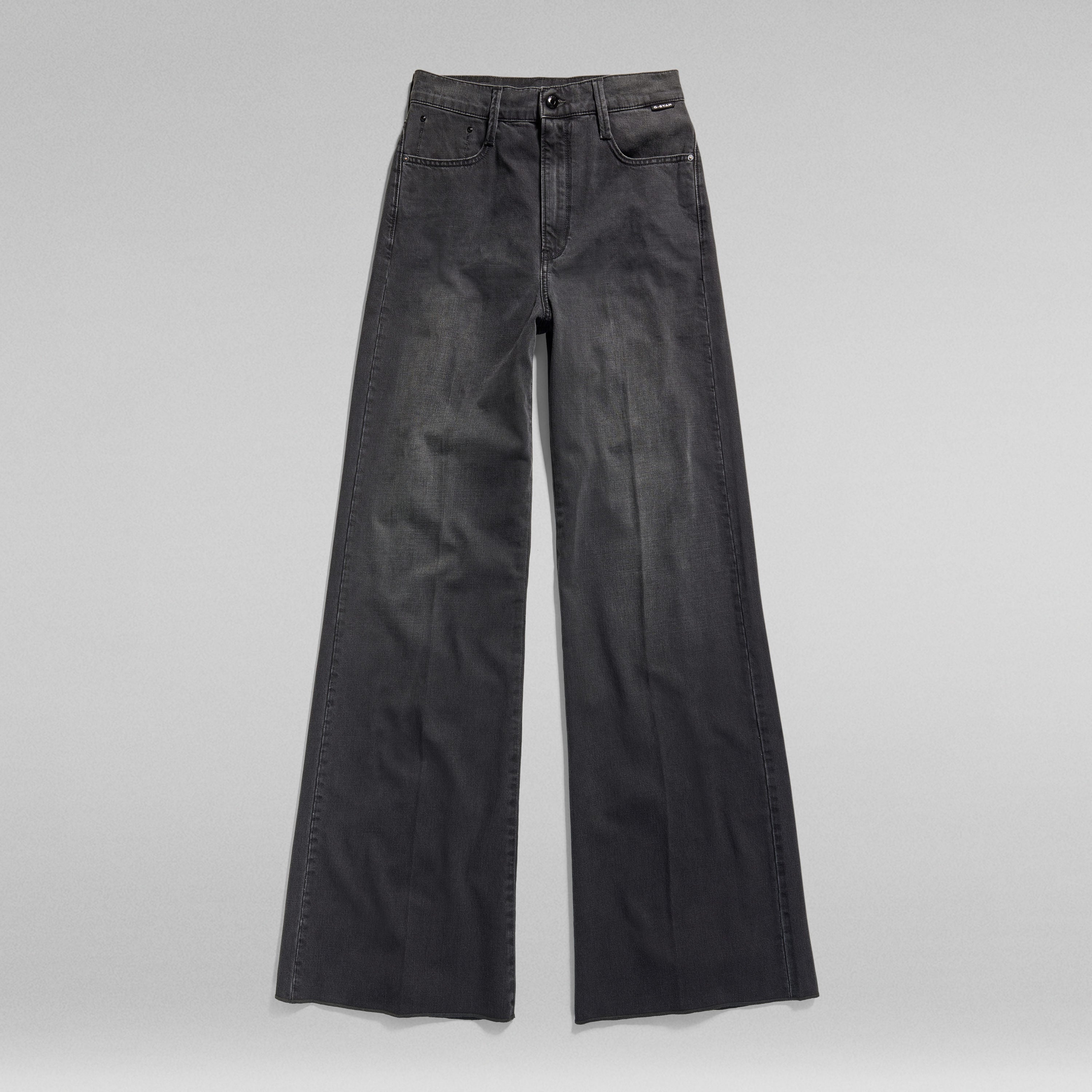 Jeans Deck Ultra High Wide Leg, pernera ancha y talle muy alto, ideales para personalizar el largo.