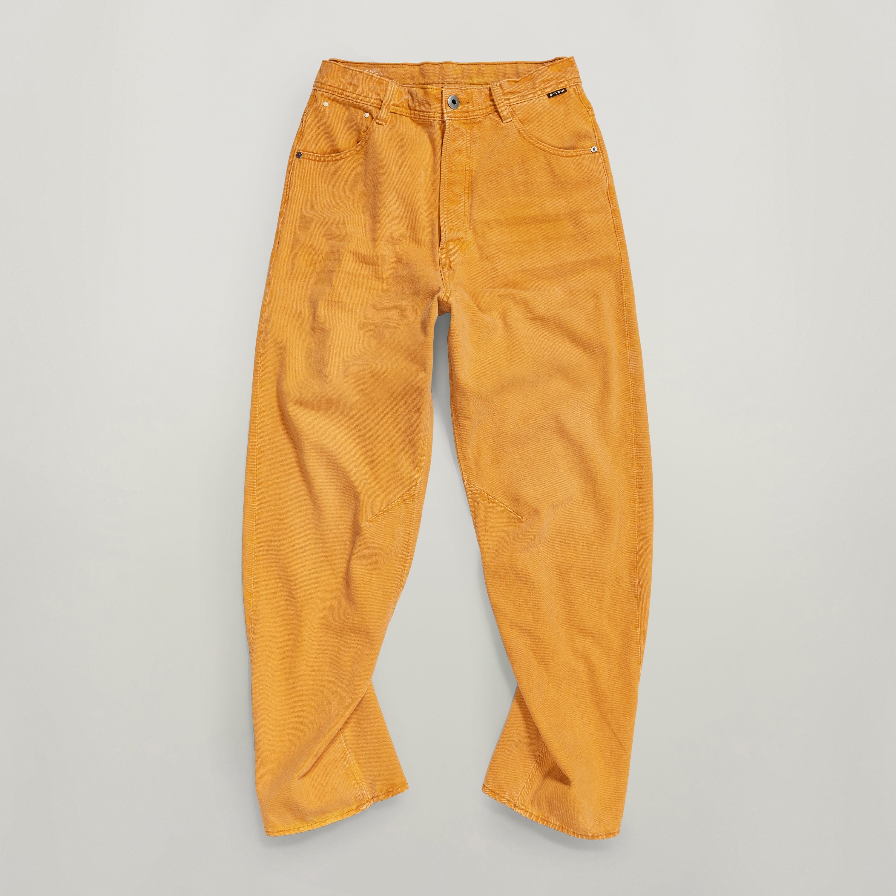 Jeans Arc 3D Loose unisex in vibrant yellow color, featuring a regular hip cut and slightly dropped inseam.
