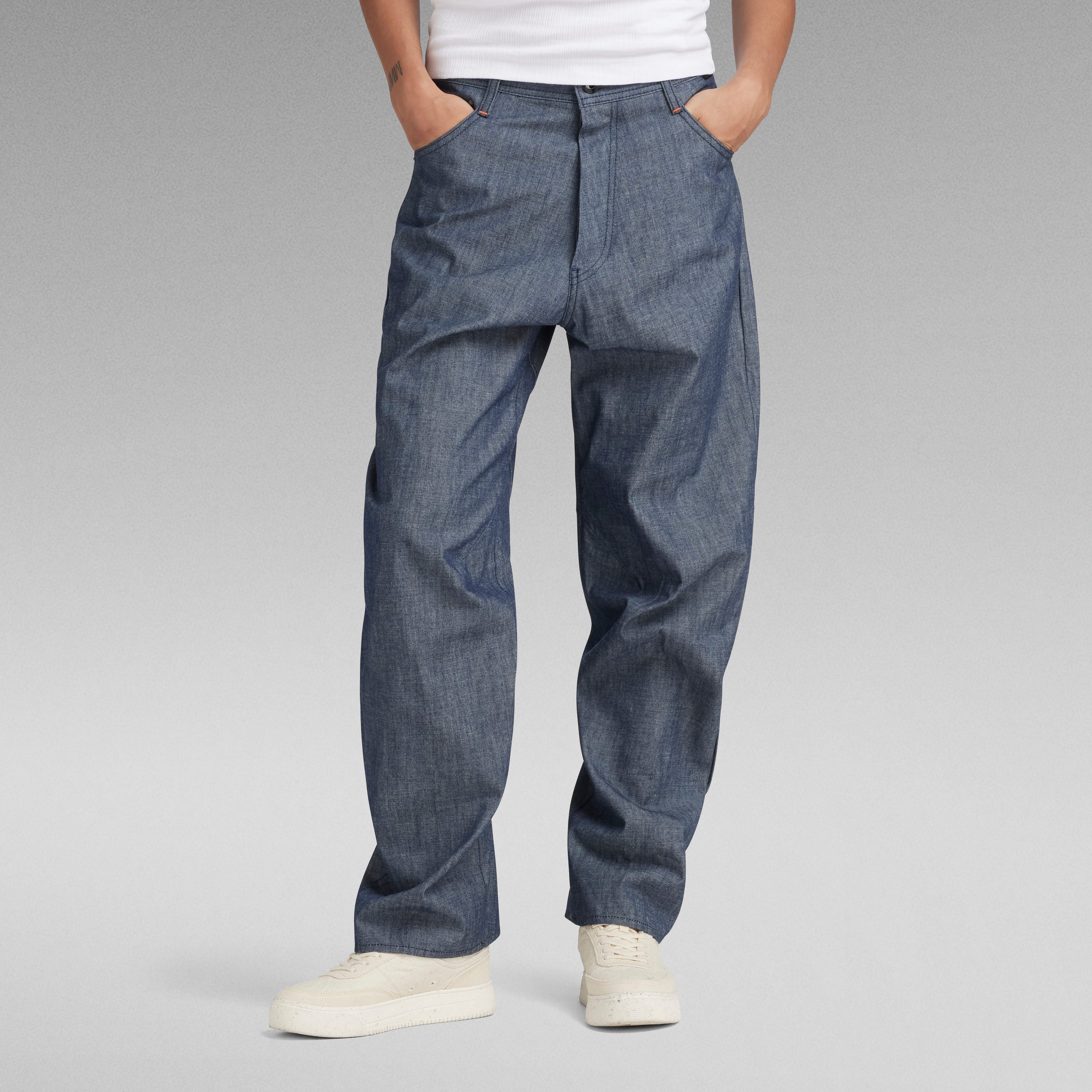 Arc 3D loose unisex jeans in a relaxed fit, featuring a regular waist and wide-cut design.