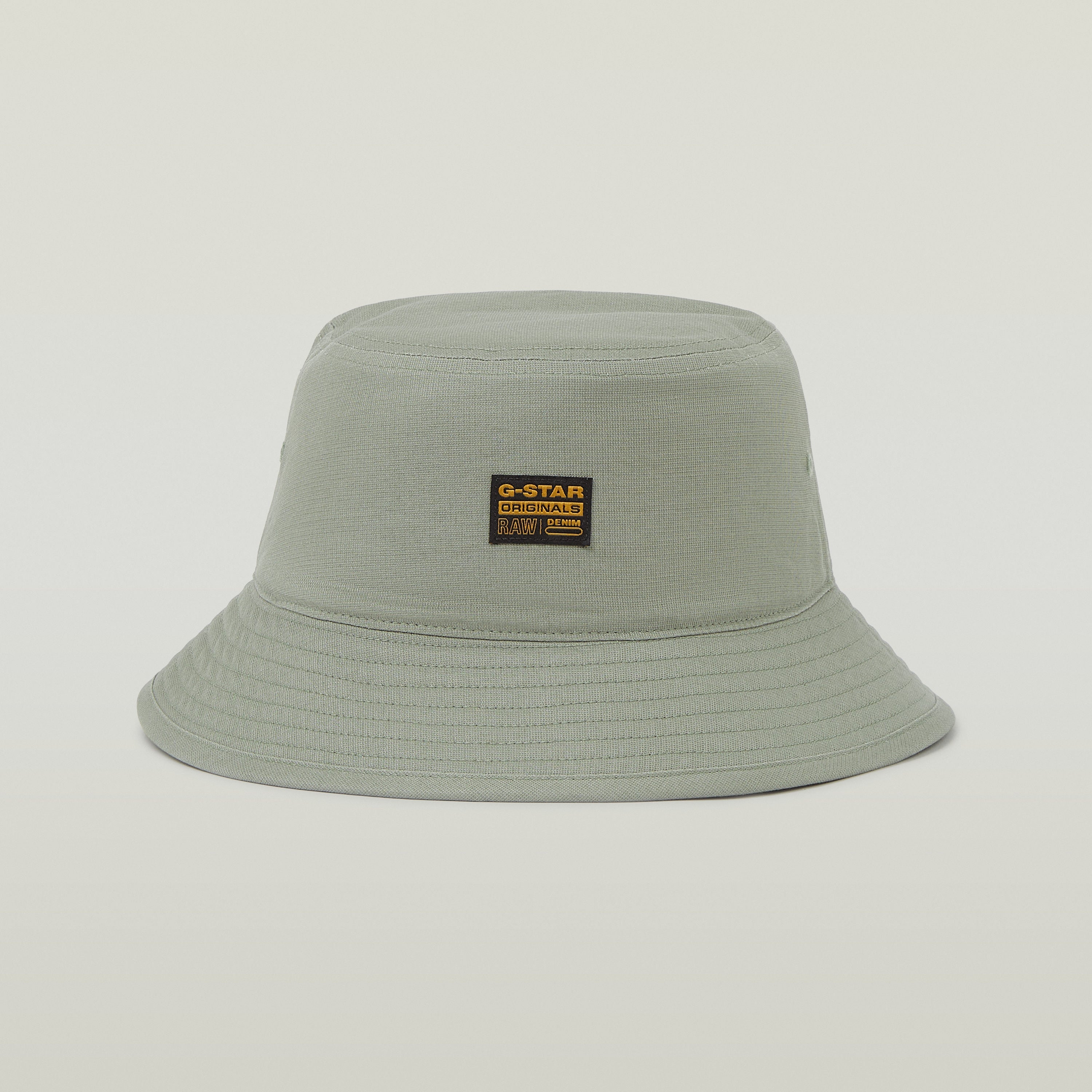 Bucket Hat Originals Esta versión del bucket hat de G-STAR está confeccionada en denim y ofrece ala reforzada, ojaletes de ventilación bordados y etiqueta tejida G-STAR Originals.