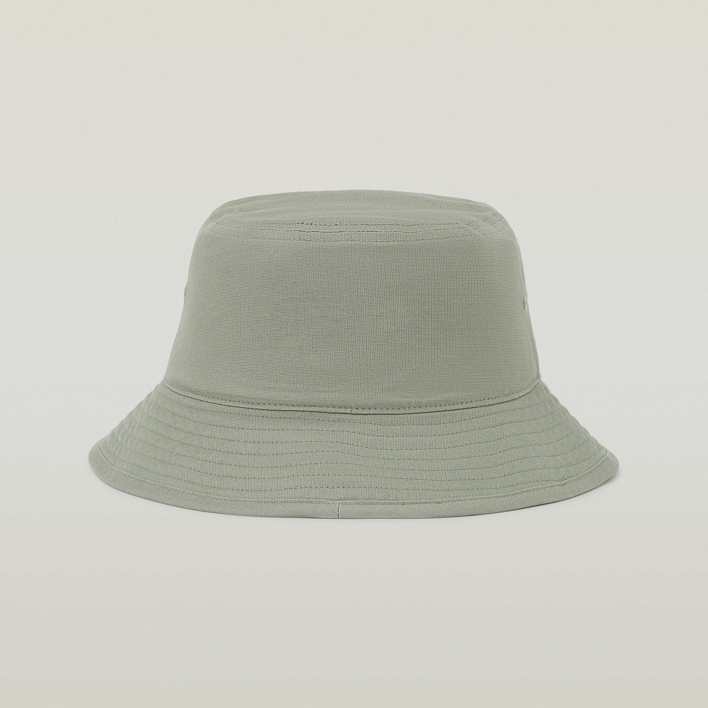 Bucket Hat Originals Esta versión del bucket hat de G-STAR está confeccionada en denim y ofrece ala reforzada, ojaletes de ventilación bordados y etiqueta tejida G-STAR Originals.