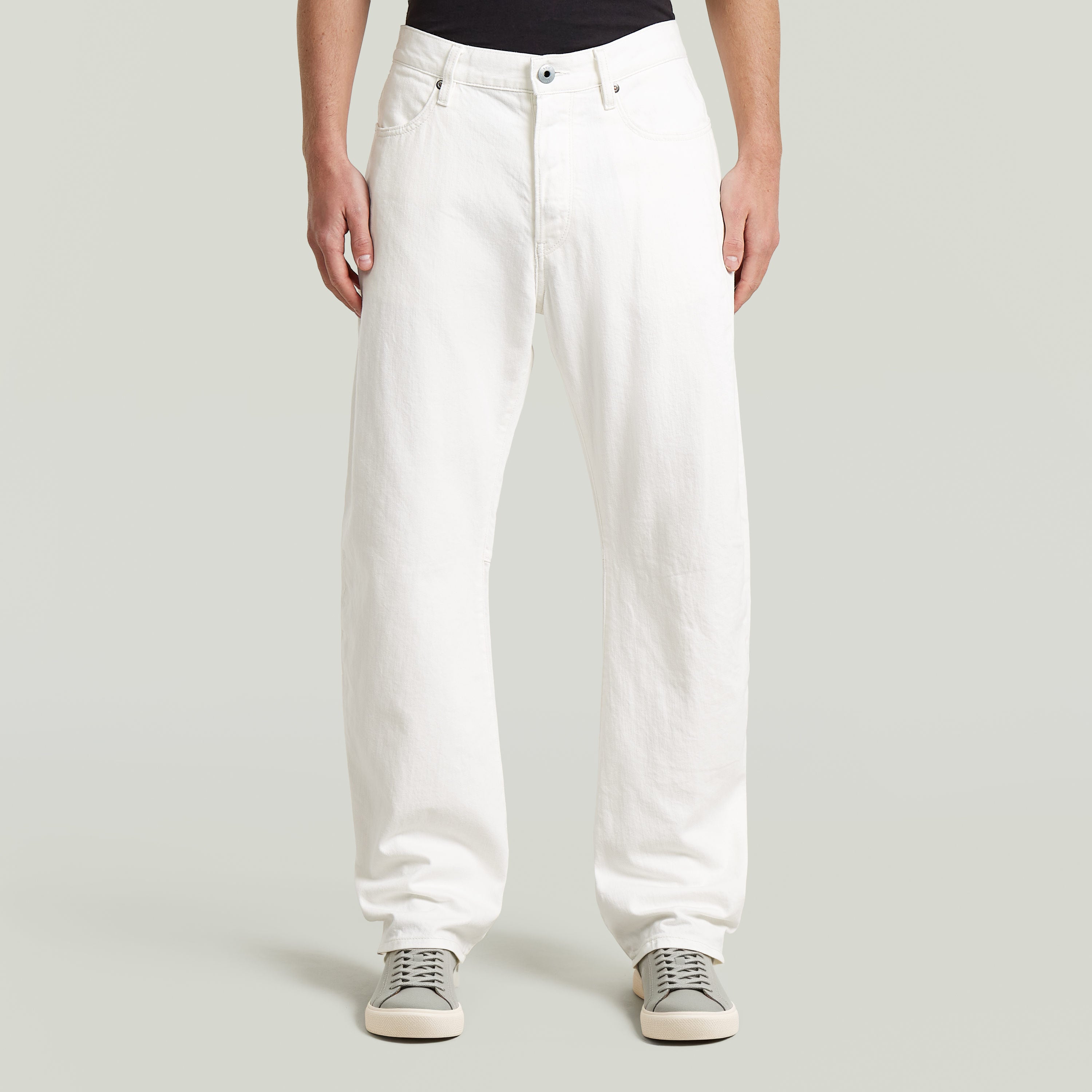 Jeans Contor 3D Regular El Contor 3D regular hace parte de nuestra colección Anatomic Denim. Con fit regular y tiro medio, está diseñado siguiendo la forma natural del cuerpo, usando n