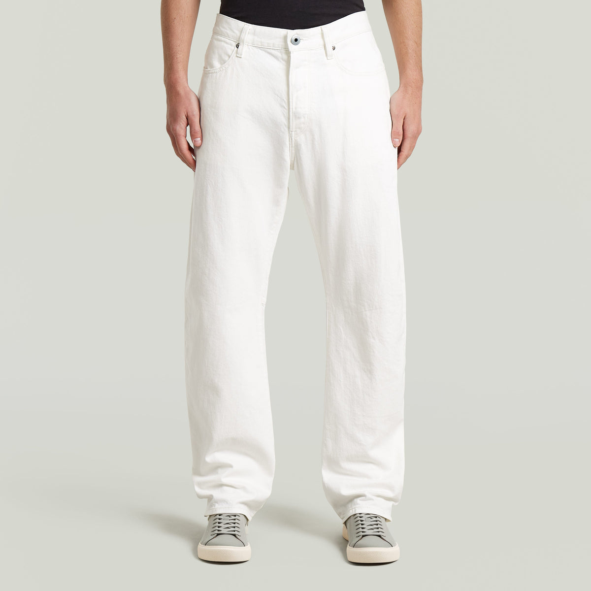 Jeans Contor 3D Regular El Contor 3D regular hace parte de nuestra colección Anatomic Denim. Con fit regular y tiro medio, está diseñado siguiendo la forma natural del cuerpo, usando n