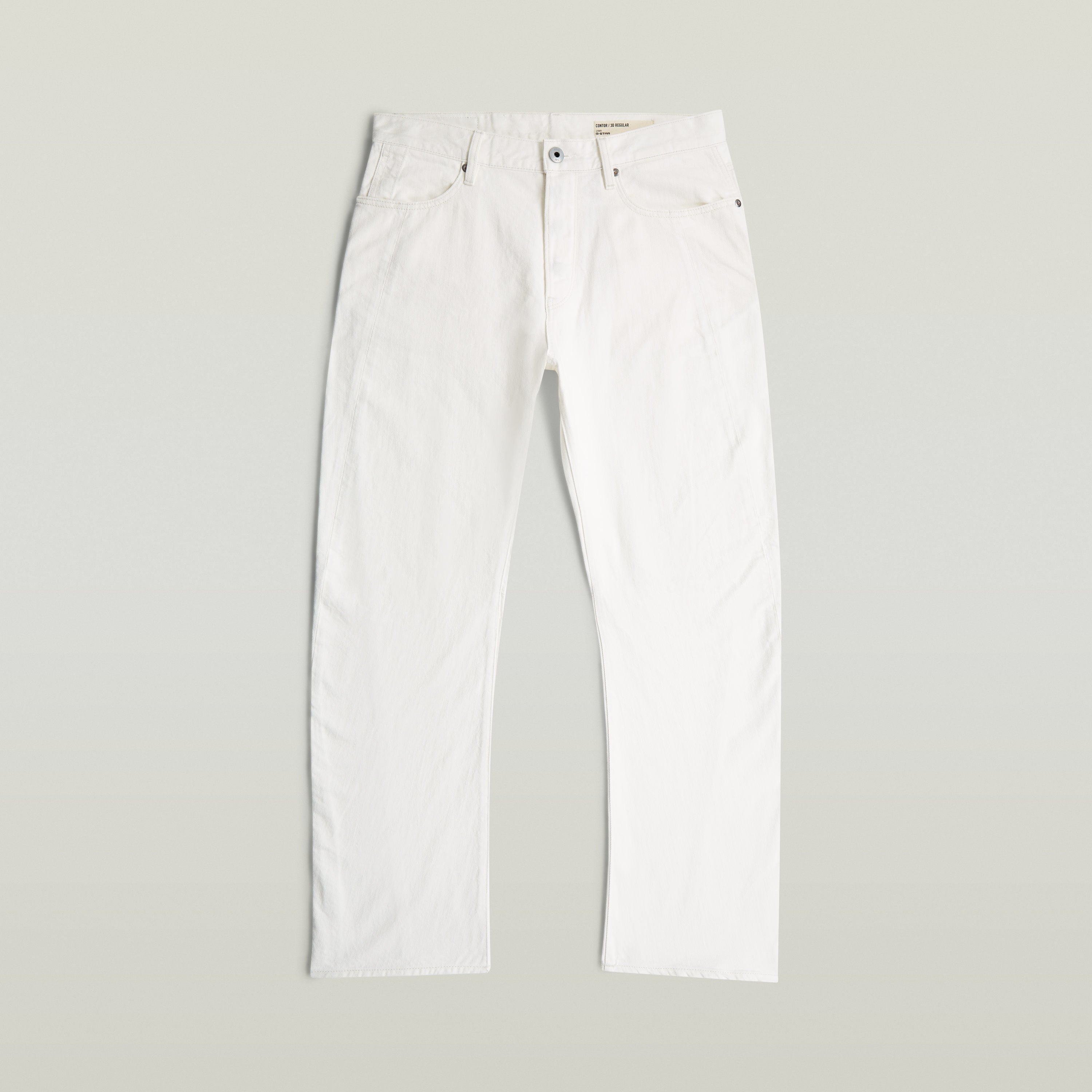 Jeans Contor 3D Regular El Contor 3D regular hace parte de nuestra colección Anatomic Denim. Con fit regular y tiro medio, está diseñado siguiendo la forma natural del cuerpo, usando n