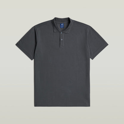 Polo Core Regular shirt in gray, featuring a classic collar and button closure, made from 100% organic cotton.