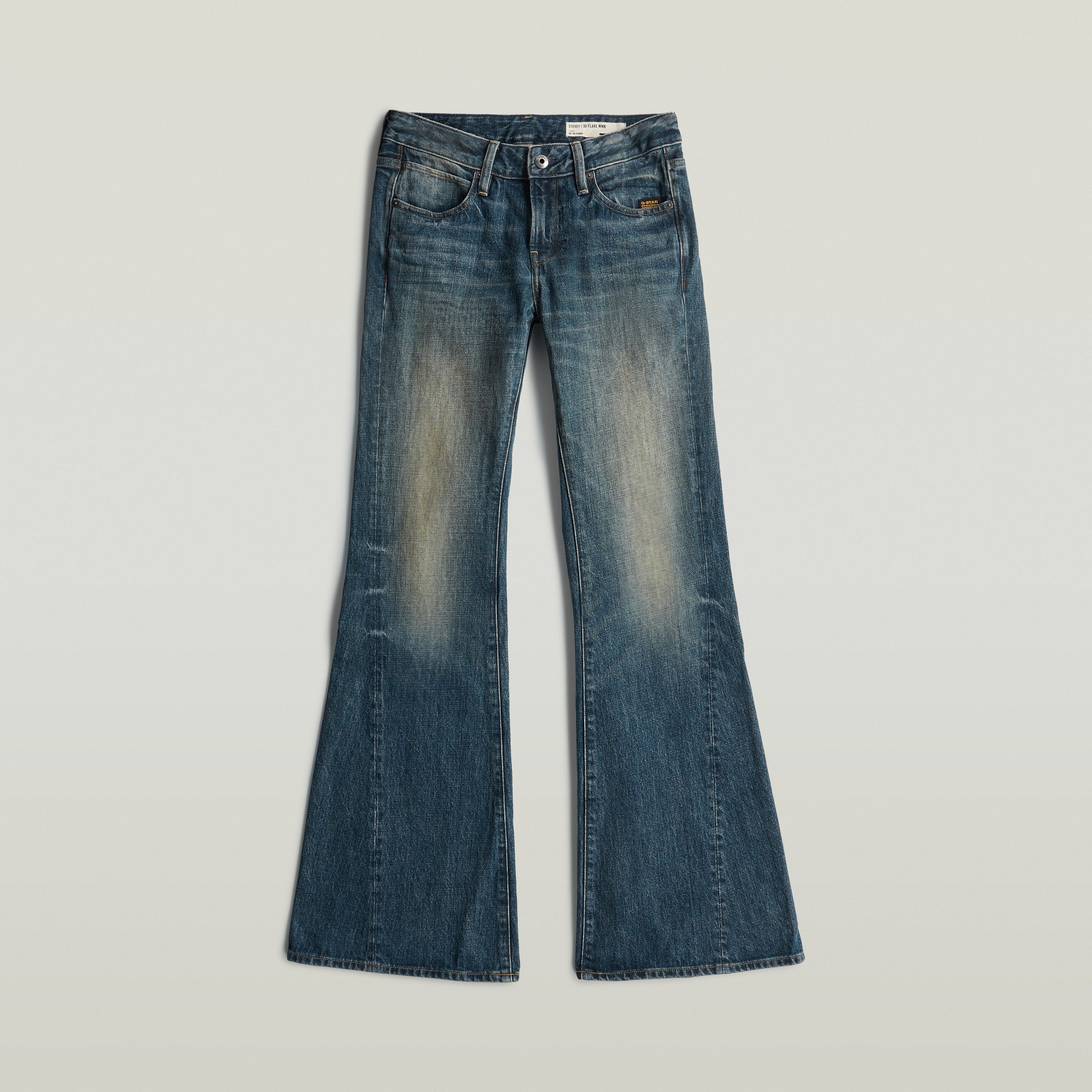 Jeans Stevey Flare, featuring a unique 3D design, zipper closure, and five-pocket style - 3D flare jeans for women.