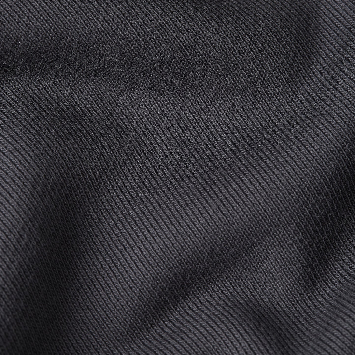 Sudadera Back Graphic Loose con Capucha y Cremallera El Back Graphic Loose Hooded Zip Sweater tiene fit holgado con cierre de cremallera y capucha, para un estilo casual y cómodo.