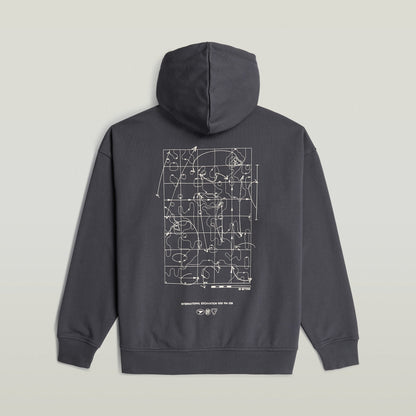 Sudadera Back Graphic Loose con Capucha y Cremallera El Back Graphic Loose Hooded Zip Sweater tiene fit holgado con cierre de cremallera y capucha, para un estilo casual y cómodo.
