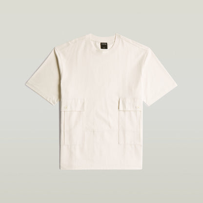 Camiseta Utility Fabric Mix blanca de algodón ecológico con corte suelto y detalles de bolsillos, utility fabric t-shirt.