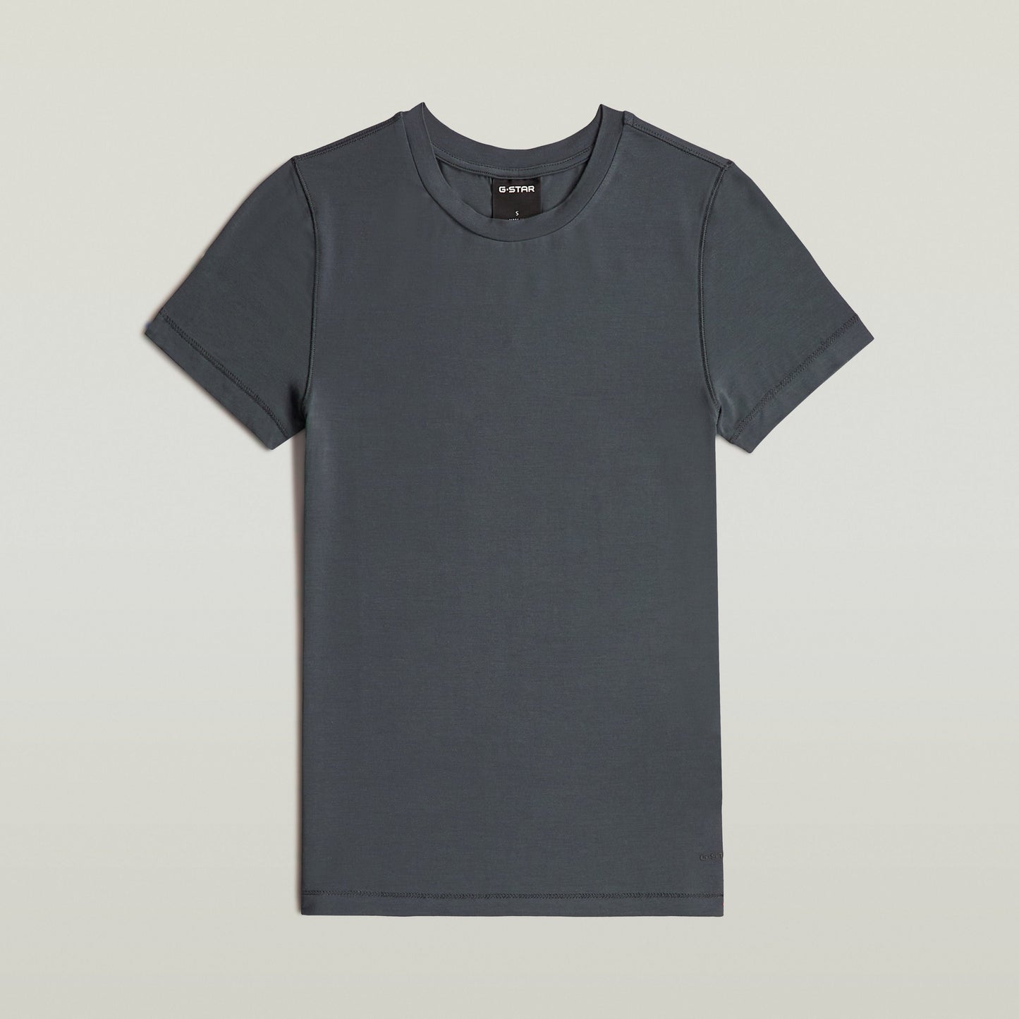 Camiseta 2nd Skin gris, corte ajustado y cómodo, 2nd skin fitted t-shirt, de modal y elastano.