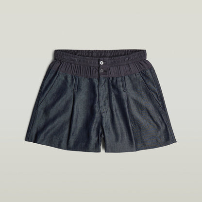 Shorts Lightweight Relaxed Los Relaxed Shorts tienen tiro alto y fit regular, para un look cómodo y con estilo. Confeccionados en tela de denim liviana y fluida.