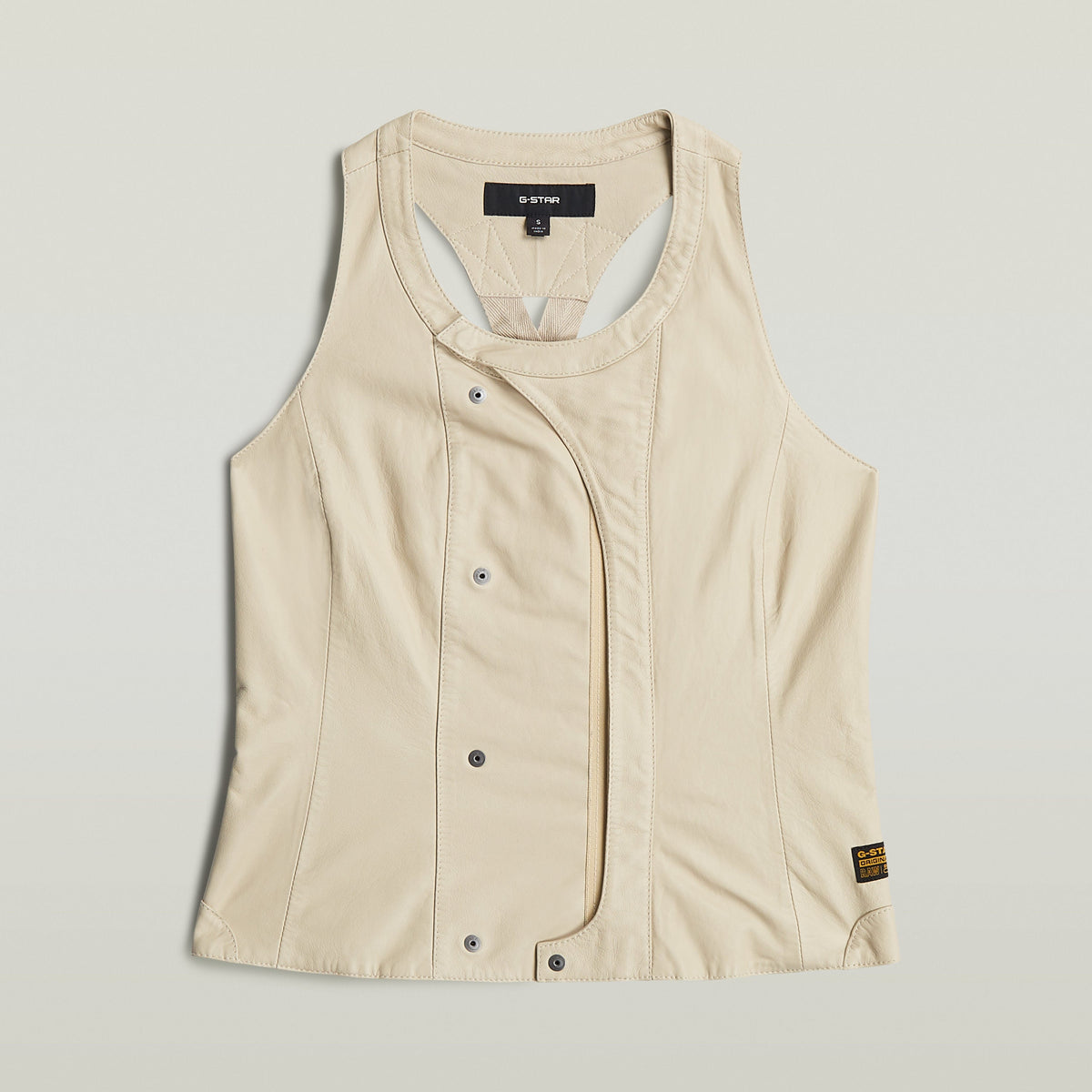 Chaleco Leather Slim El Leather Waistcoat (chaleco de cuero) tiene fit slim y largo corto, con cierre de cremallera para un look depurado.