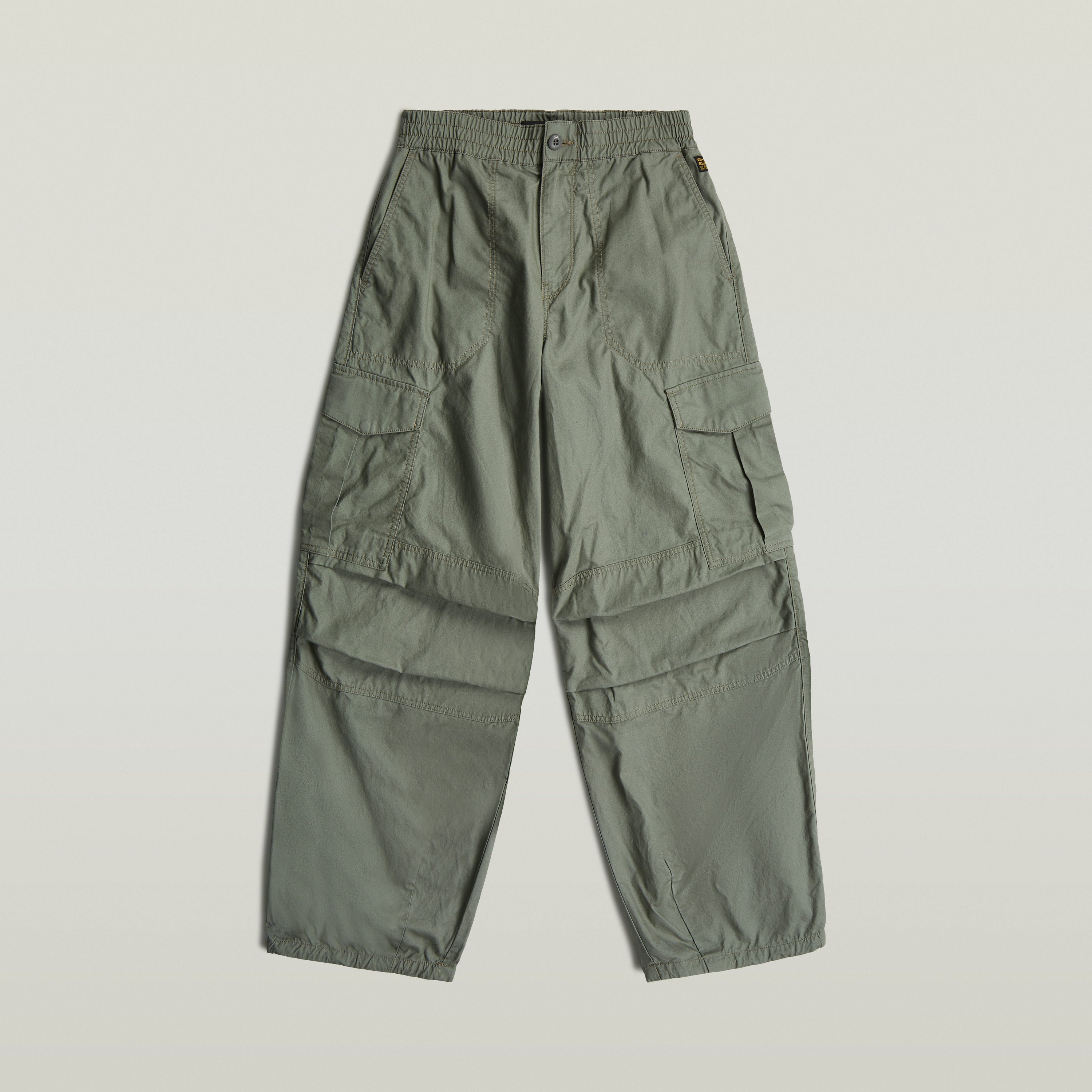 Pantalones Wide Leg Cargo en color verde, con varios bolsillos y ajuste holgado, ideal para un estilo relajado.
