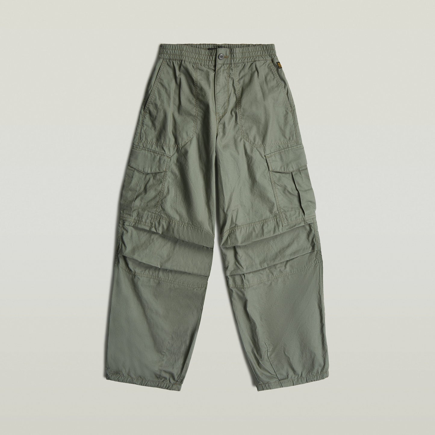 Pantalones Wide Leg Cargo en color verde, con varios bolsillos y ajuste holgado, ideal para un estilo relajado.