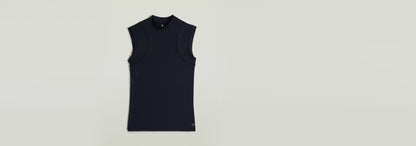 Camiseta 2nd Skin Mock de corte superajustado y elegante cuello de tortuga, color negro, tela ligera.