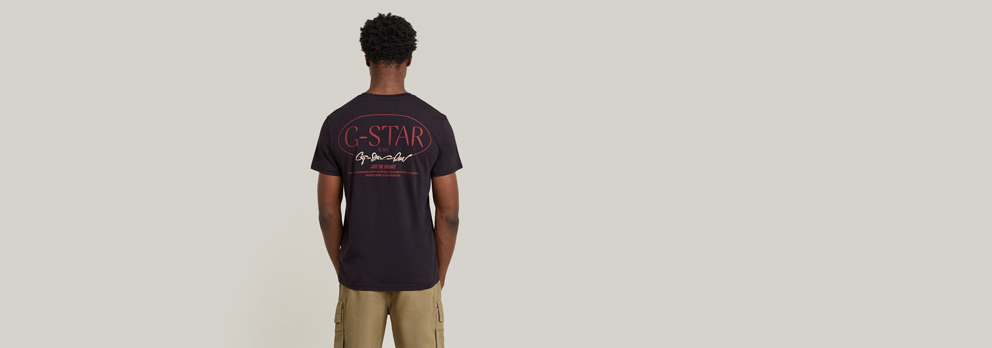 Camiseta Circle Back Graphic