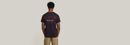 Camiseta Circle Back Graphic