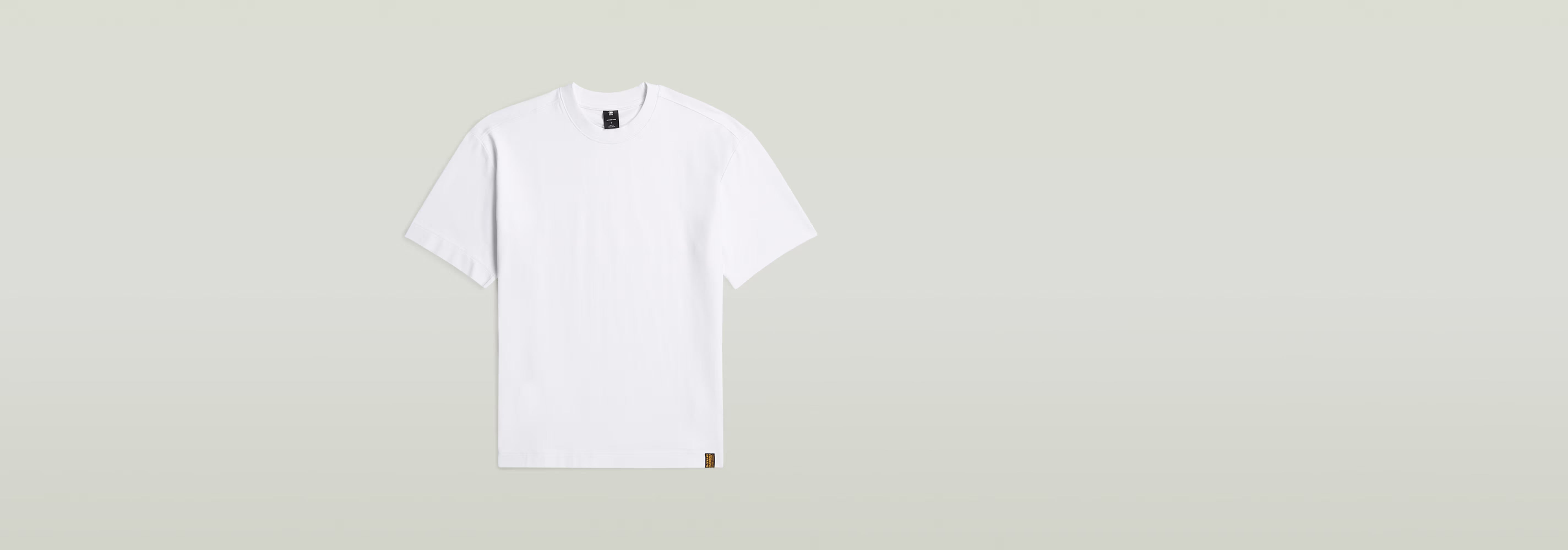 Camiseta GS-01 Relaxed blanca de corte relajado y cuello redondo, 100% algodón ecológico.
