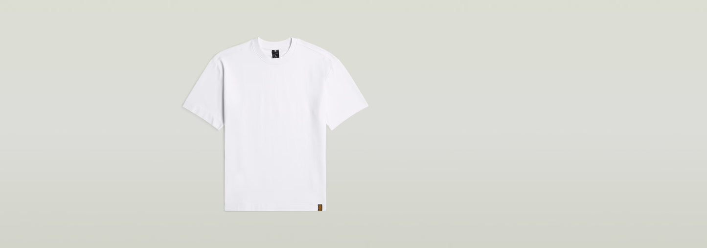 Camiseta GS-01 Relaxed blanca de corte relajado y cuello redondo, 100% algodón ecológico.