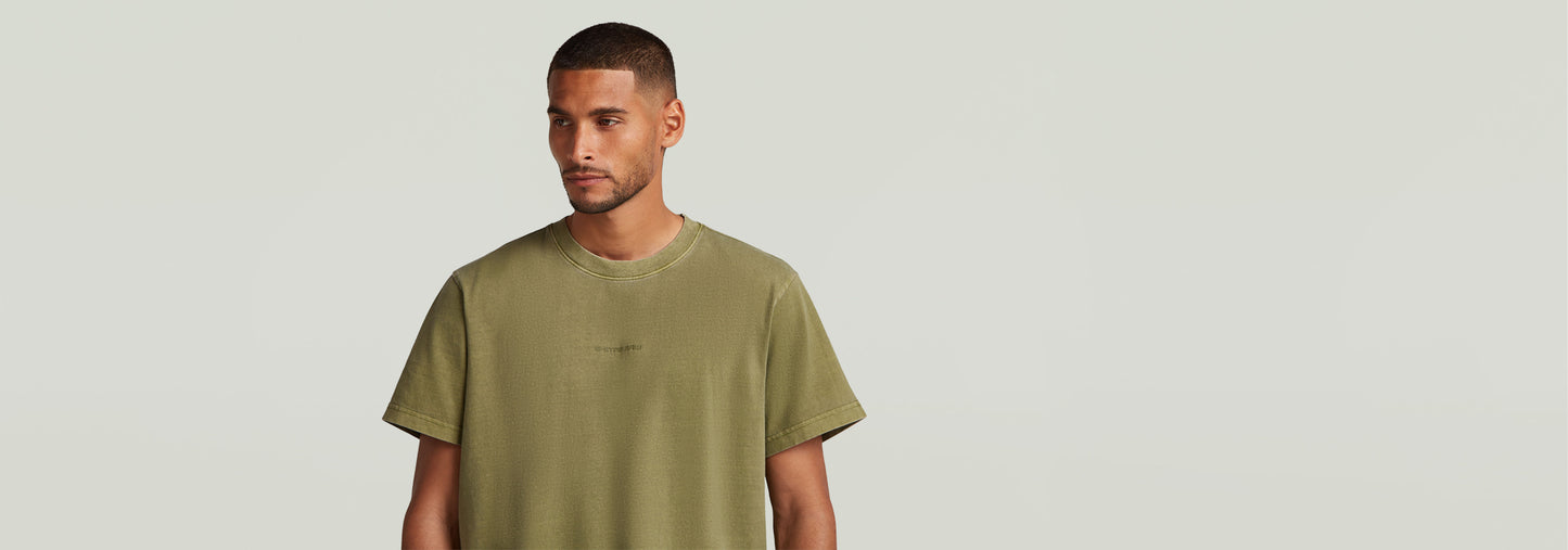 Camiseta Overdyed Center Chest
