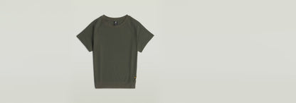 Camiseta Raglan en color verde oliva, con corte recto y mangas de casquillo, 100% algodón ecológico.