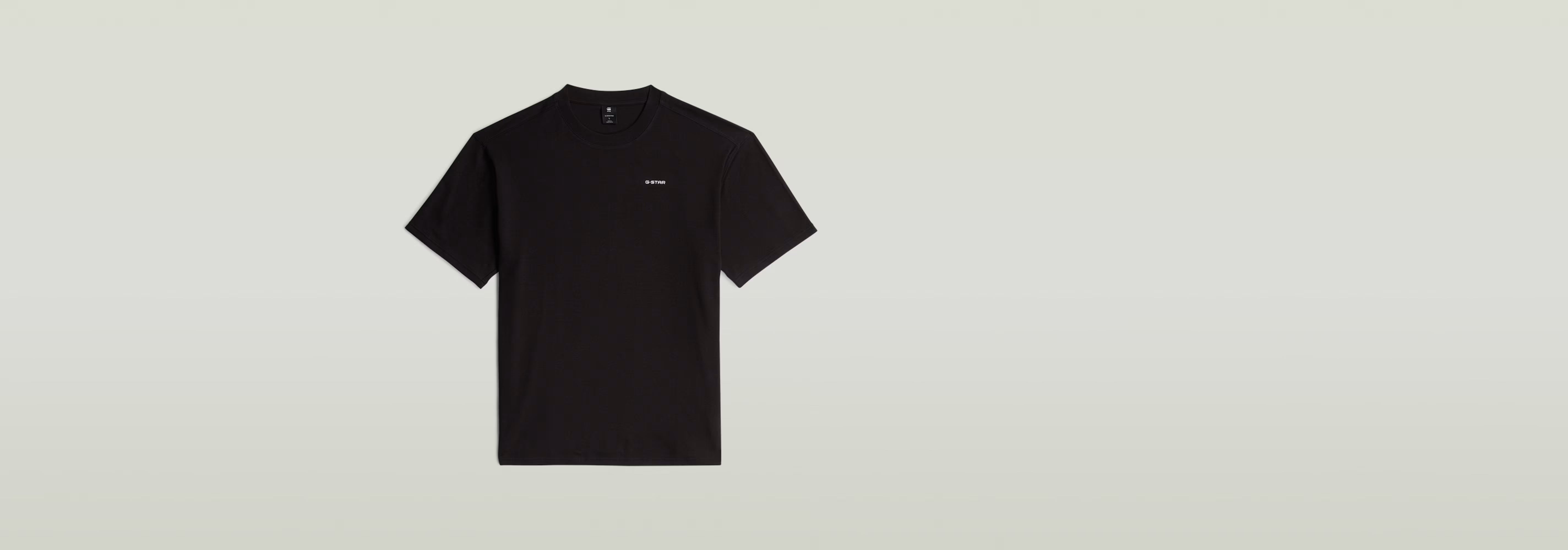 Camiseta Rib Insert Relaxed en color negro, con diseño casual, cuello redondo y detalles gráficos.