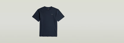 Camiseta True Regular de algodón ecológico con cuello redondo y manga corta en color azul oscuro.