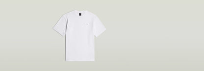 Camiseta True Regular de color blanco, con cuello redondo y manga corta, 100% algodón ecológico.