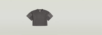 Camiseta Washed Mix Boxy Cropped en color gris, con corte recortado, manga corta y efecto lavado.