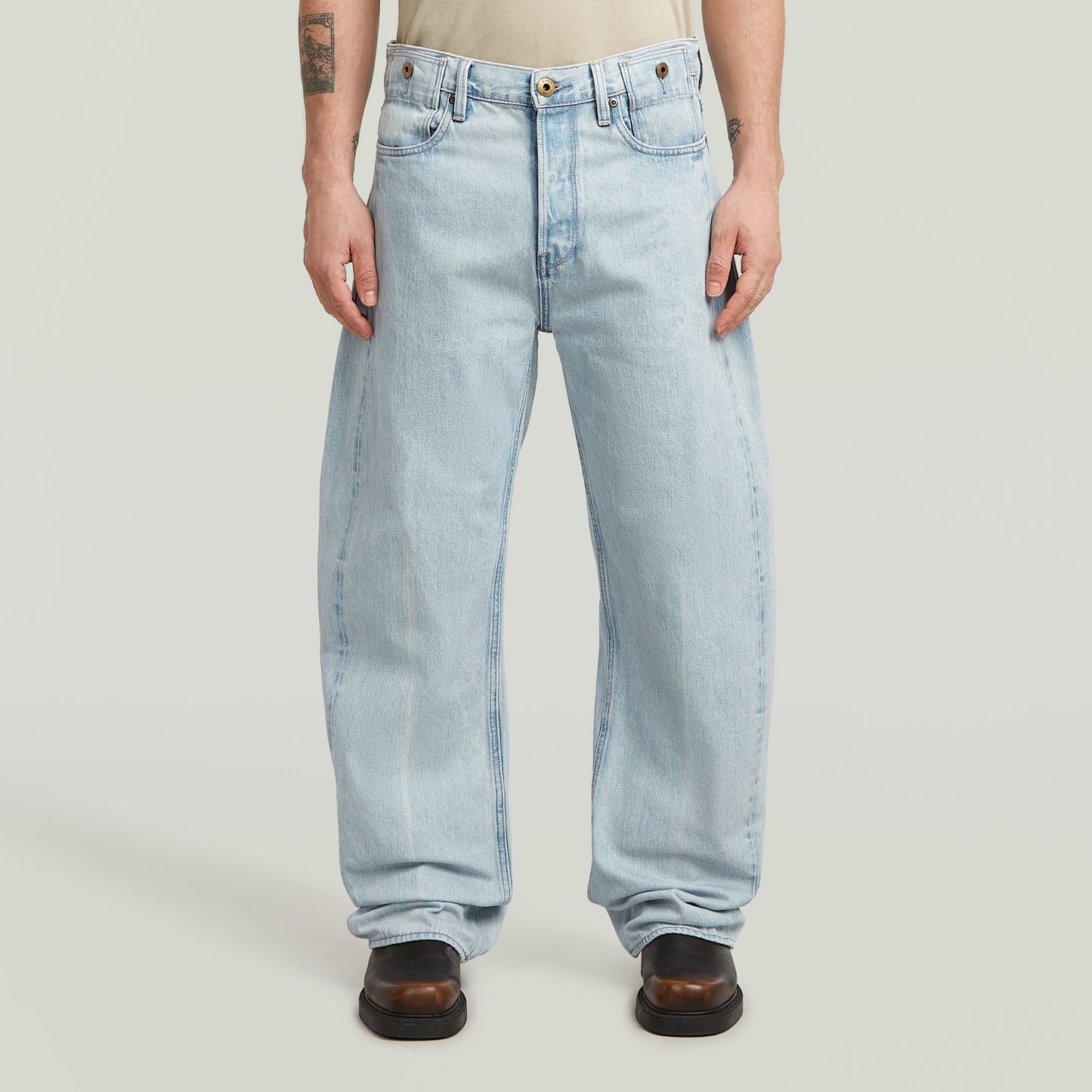 Jeans Bend Loose
