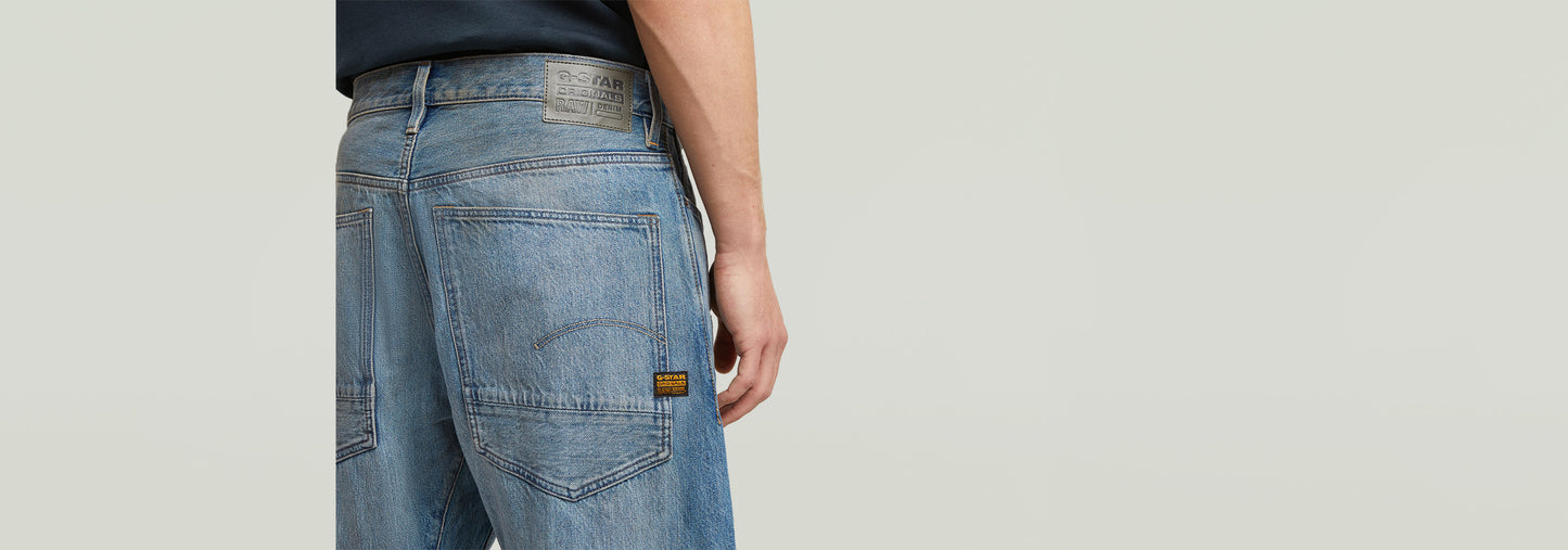 Jeans Bend Loose