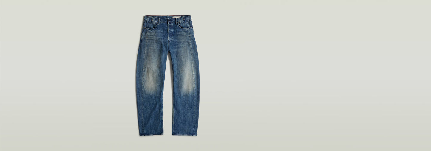 Jeans Bend Loose en color azul, con diseño de cinco bolsillos y corte holgado para un ajuste cómodo.