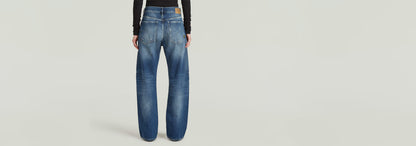 Jeans Bowey Barrel mostrando la parte trasera, estilo de tiro bajo y pierna holgada en tejido rígido.