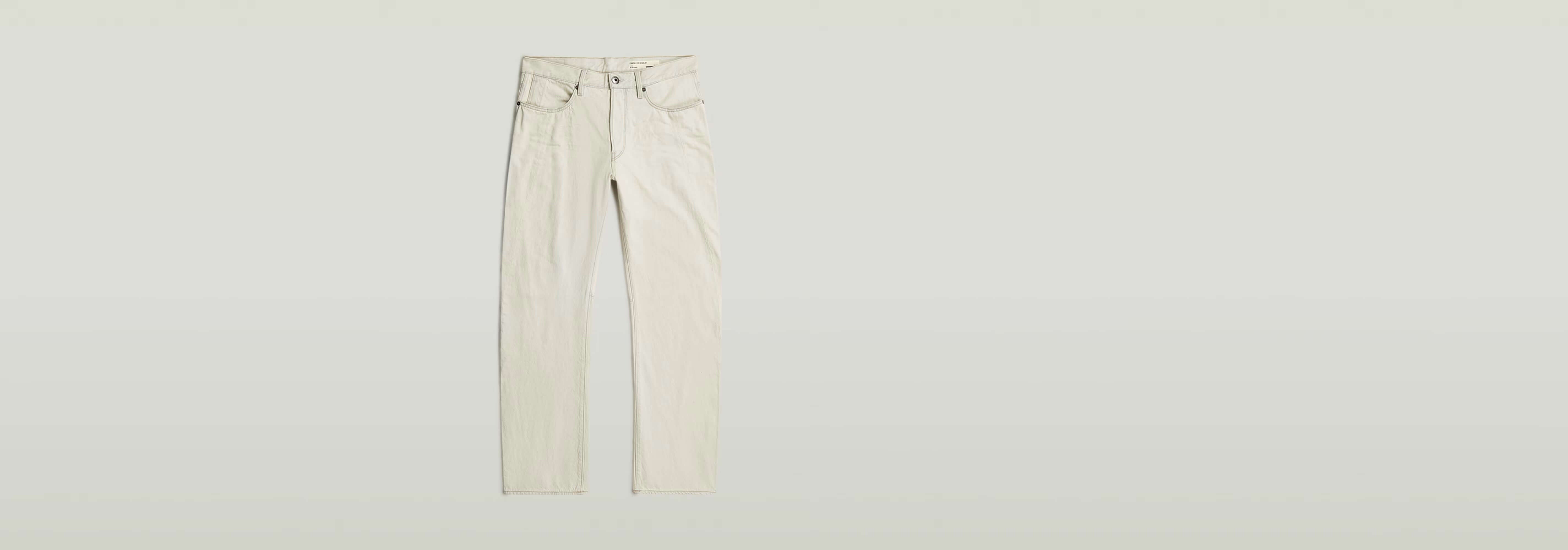Jeans Contor Regular en color claro, diseño de cinco bolsillos y construcción anatómica para un mejor ajuste.