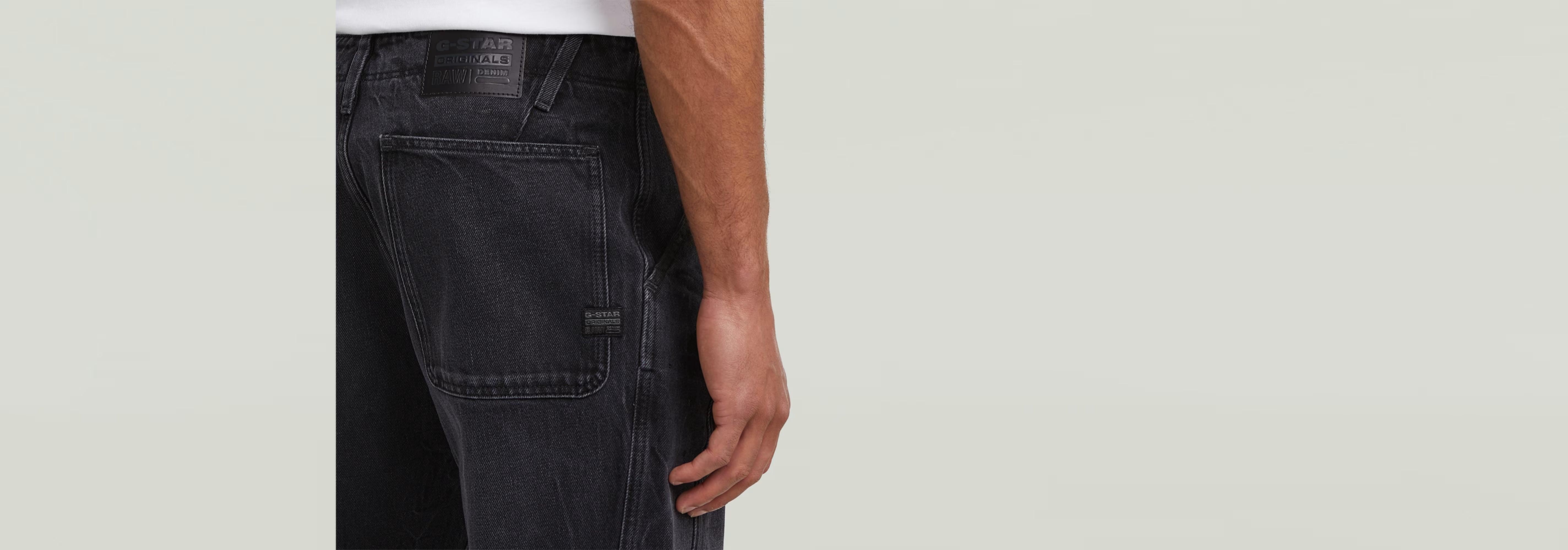 Jeans Contor Regular Chino con diseño de cinco bolsillos y etiqueta G-STAR en la parte trasera.