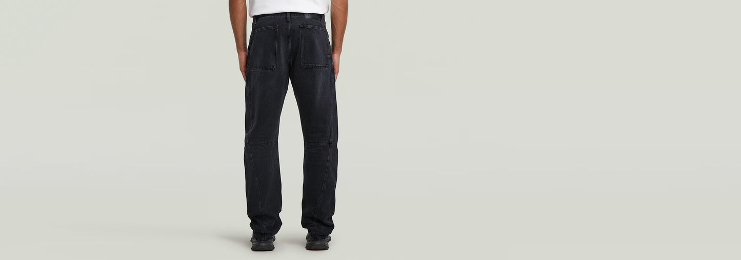 Jeans Contor Regular Chino, corte recto, diseño cómodo, cinco bolsillos y 100% algodón, vista trasera del producto.