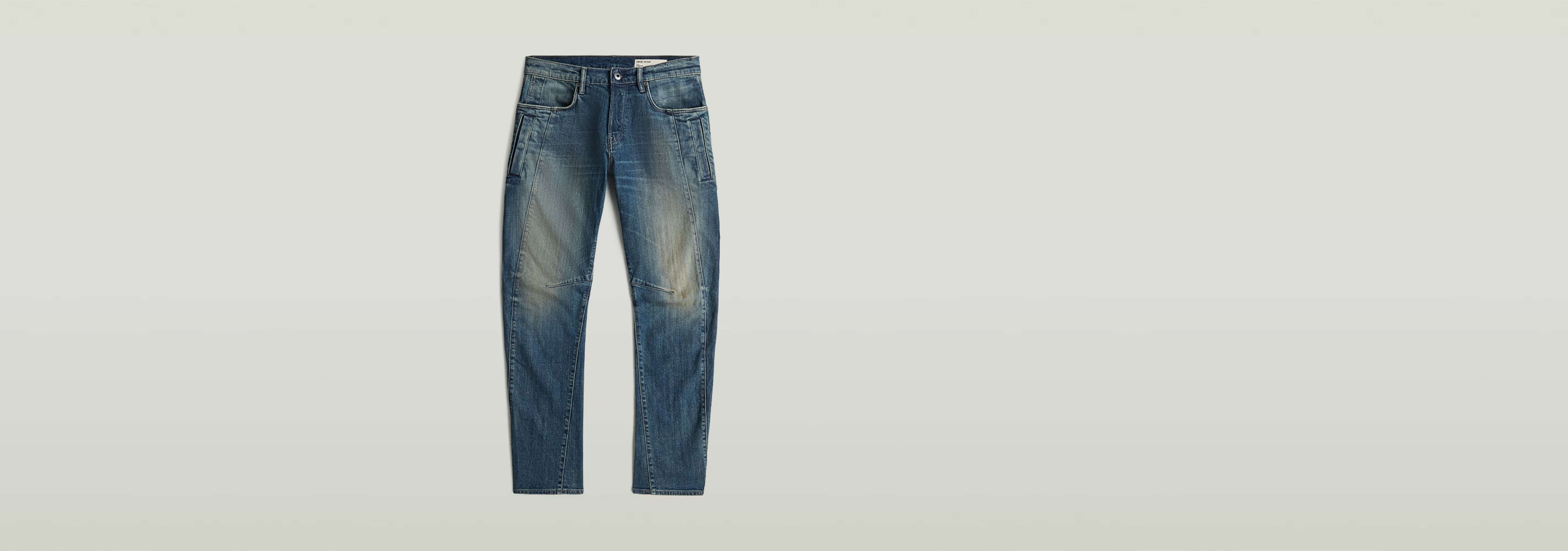 Jeans Contor Slim en vista frontal sobre fondo claro, parte de la colección Anatomic Denim.
