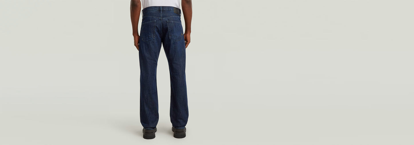 Jeans Dakota Regular Straight view from the back, showcasing comfortable fit and classic straight leg design.