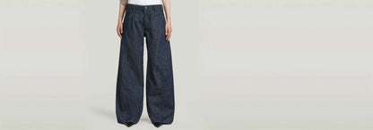 Jeans Helyx Cinch Wide, anatomic denim with wide leg silhouette and adjustable back cinch, showcased in a lifestyle image.