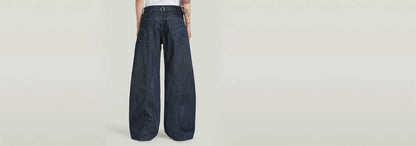 Jeans Helyx Cinch Wide, jeans de pierna ancha con cintura de talle medio y detalle de cincha trasera ajustable.