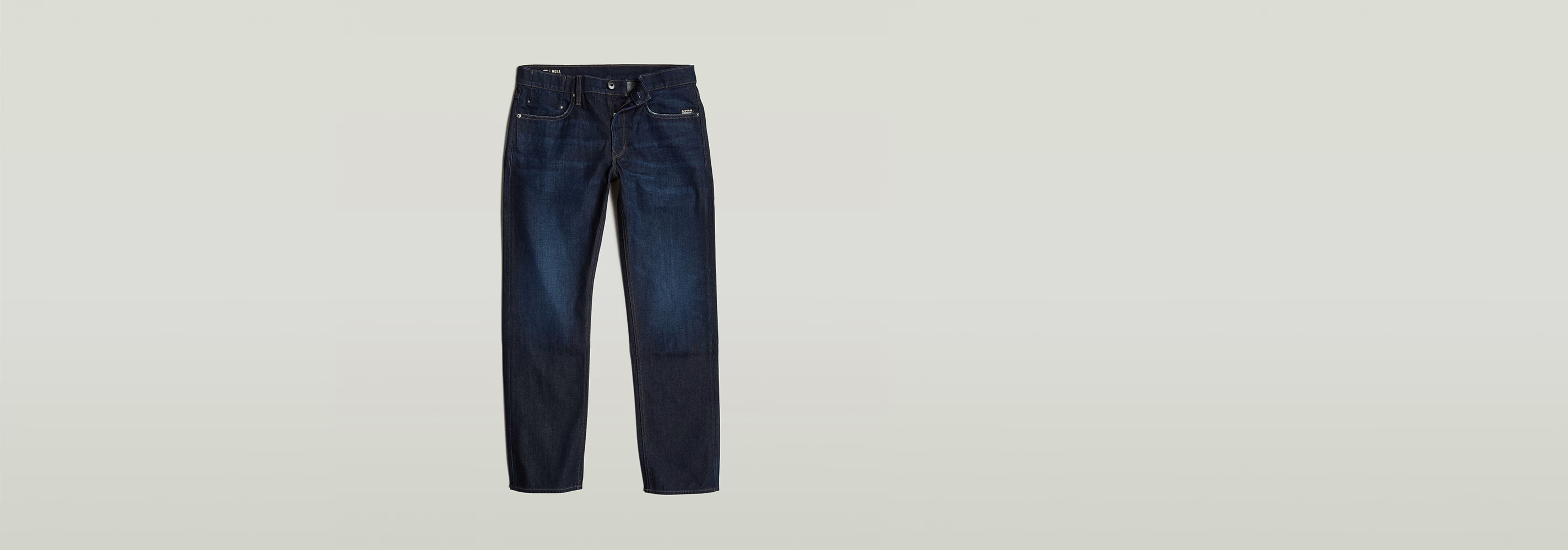 Jeans Mosa Straight, denim de 12,5 onzas, talle medio, pierna estrecha, cinco bolsillos, comodidad y elasticidad.
