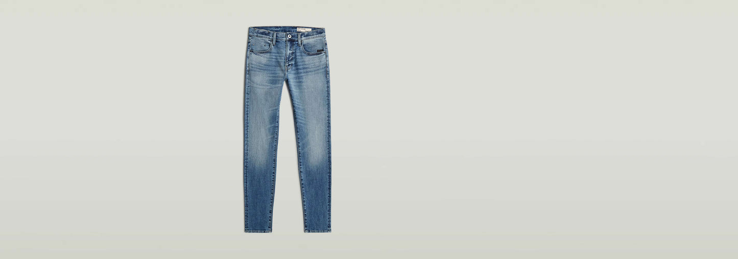 Jeans Revend FWD Skinny en corte pitillo con efecto 3D y diseño de cinco bolsillos.