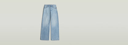 Jeans Roxx Wide, corte holgado en un tono azul claro, con cinco bolsillos y dobladillo vuelto, hechos de algodón regenerativo.
