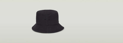 Sombrero de pescador Originals en color negro, confeccionado en denim con ala reforzada y ojales de ventilación.