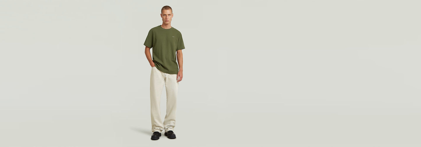 Waffle True Regular T-Shirt worn by a model, featuring a classic round neck and comfortable fit.